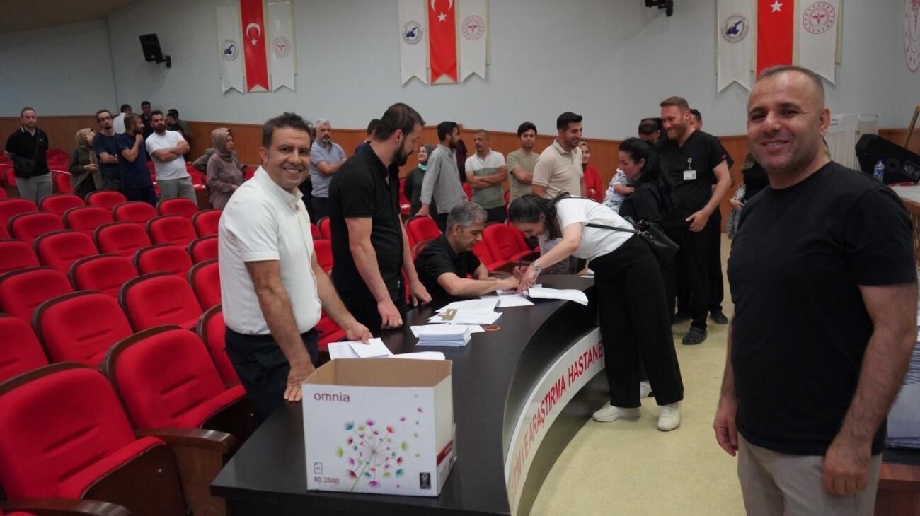 Sağlık-Sen Van Şubesi’nde seçim heyecanı! Yeni başkan belli oluyor...2