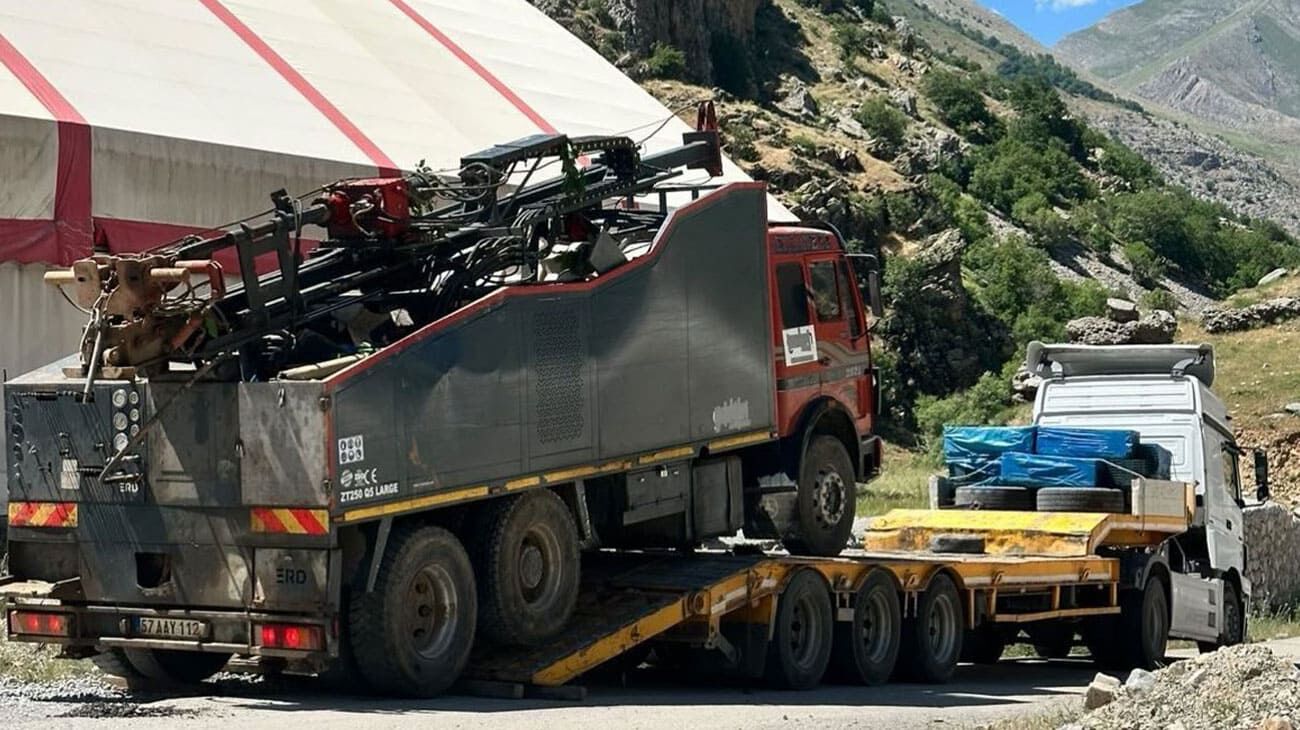 Bahçesaray Tüneli’nde Yeni Gelişme! İş Makineleri Ilçede…