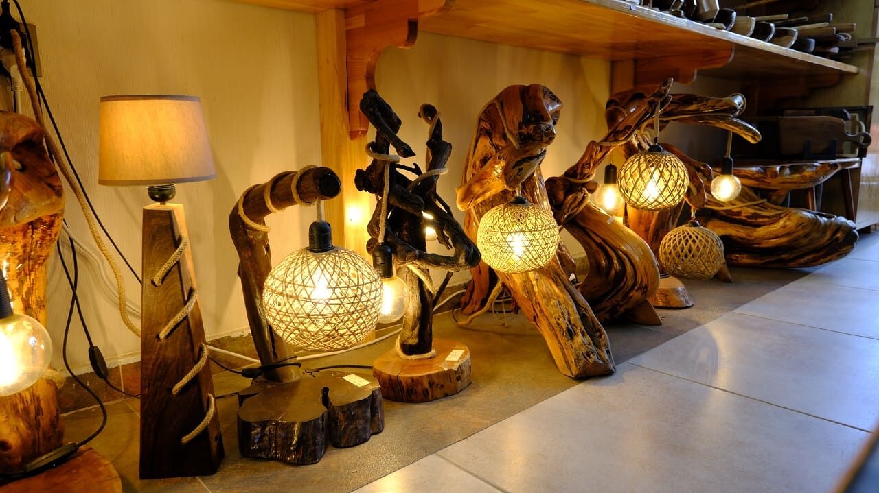 Bahçesaray’ın Ceviz Ağaçları Sanat Eserine Dönüşüyor! (2)