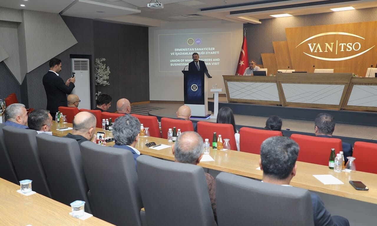 Ermenistan’dan Van’a Ilk Ziyaret! (4)