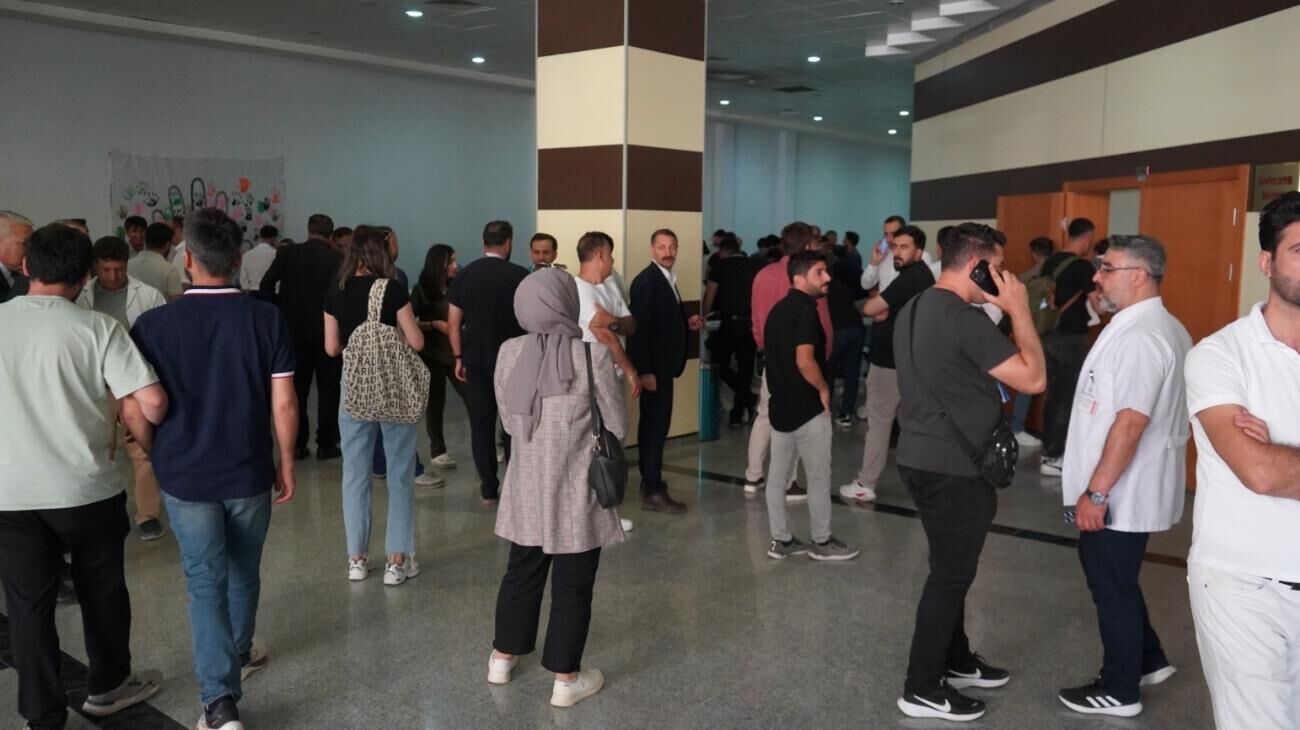 Sağlık Sen Van Şubesi’nde Seçim Heyecanı! Yeni Başkan Belli oluyor...1