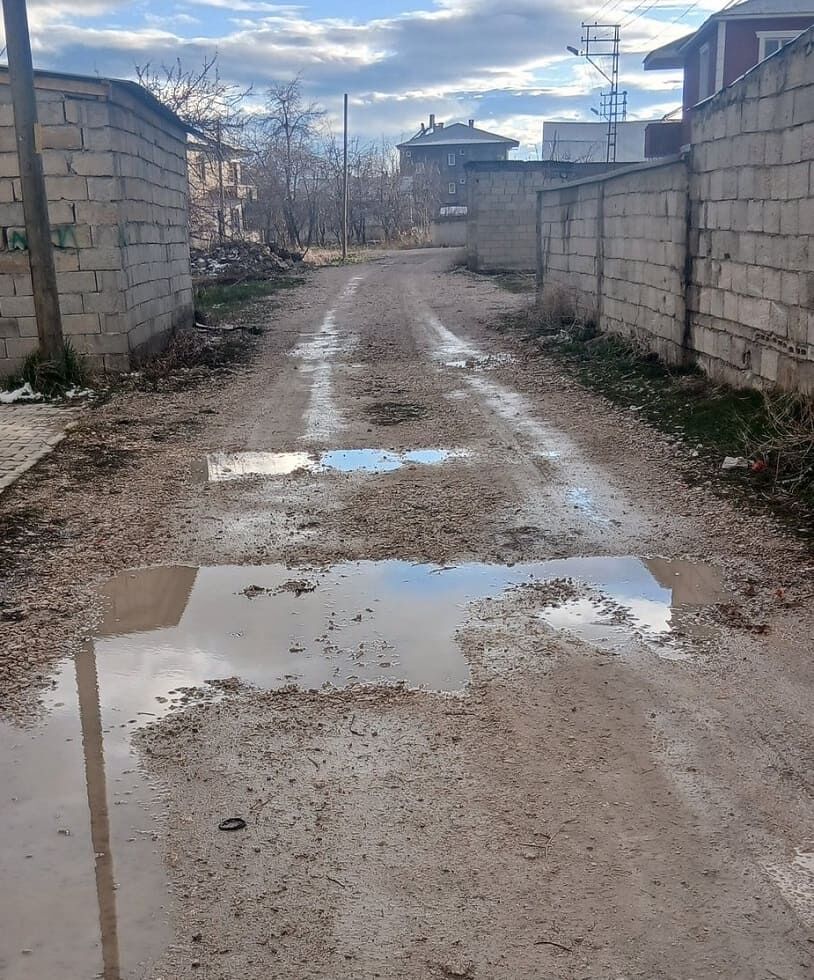 Türkiye'nin En Bozuk (Uzun) Caddesi Van'da… (4)
