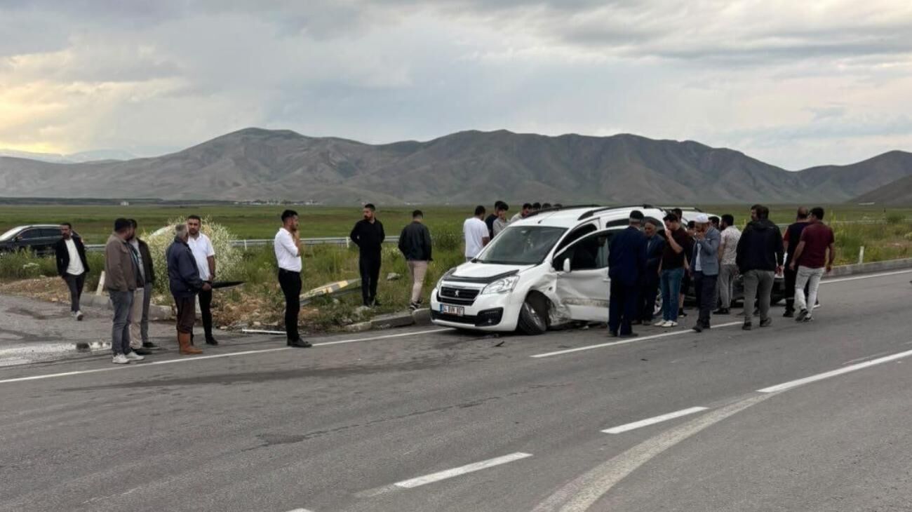 Van Çaldıran'da Trafik Kazası! Yaralılar Var...2