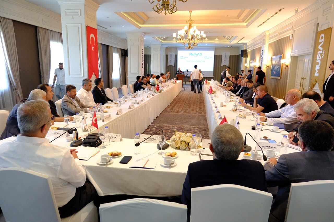 Van Için Önemli Buluşma! 30 Stk Aynı Masada Toplandı (13)