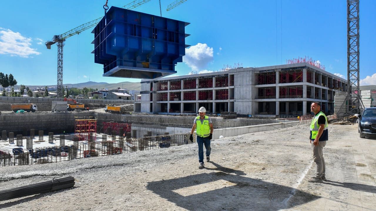 Van Şehir Hastanesi’nin Yapımı Sürüyor (3)