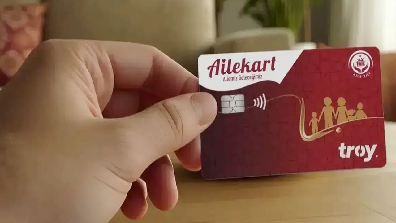 Van’da Aile Kart Kuyruğu Sürüyor! Banka Hafta Sonu Da Açık Olacak (4)