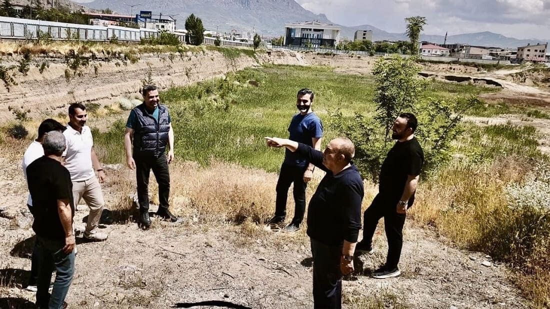 Van’da Dev Avm Projesi Için Ilk Kazma Vuruluyor (2)