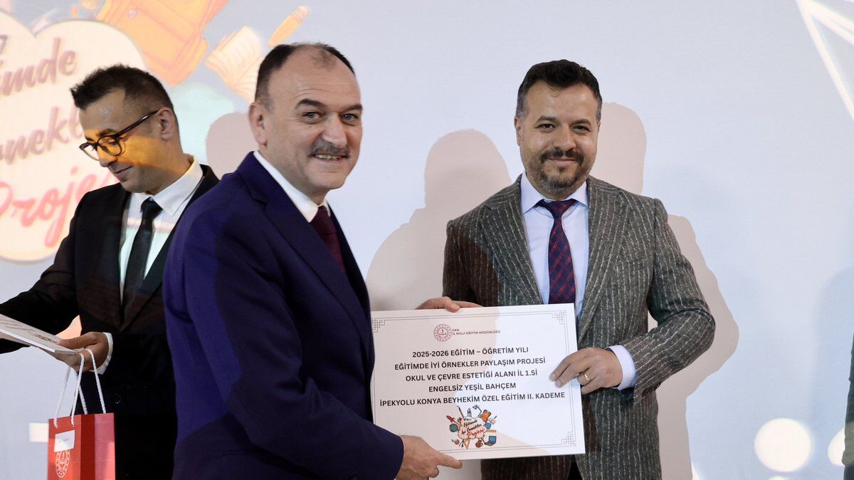 Van’da ‘Eğitimde Iyi Örnekler’ Ödül Töreni Düzenlendi3
