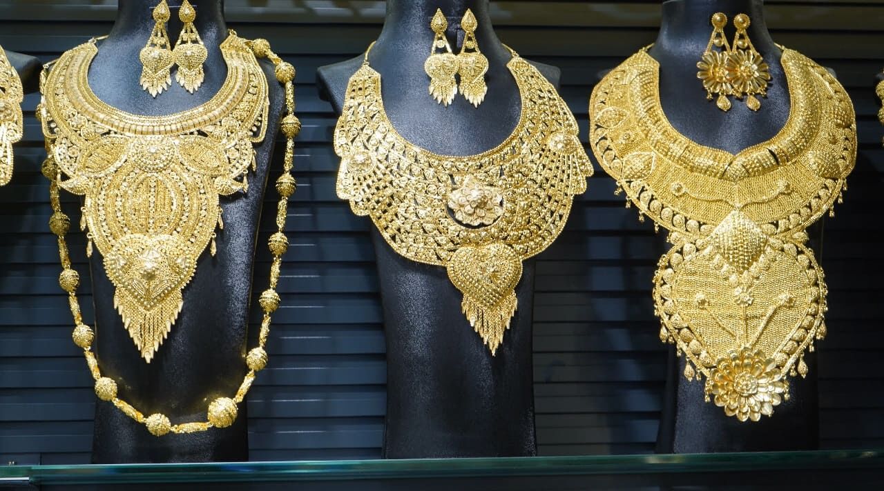 Van’da Imitasyon Altın Dönemi! 1 Milyonluk Setler 10 Bine Satılıyor… (3)