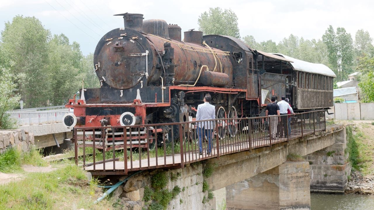 Van’da Nostaljik Trenin Bakımsızlığı Tepki Çekiyor (4)