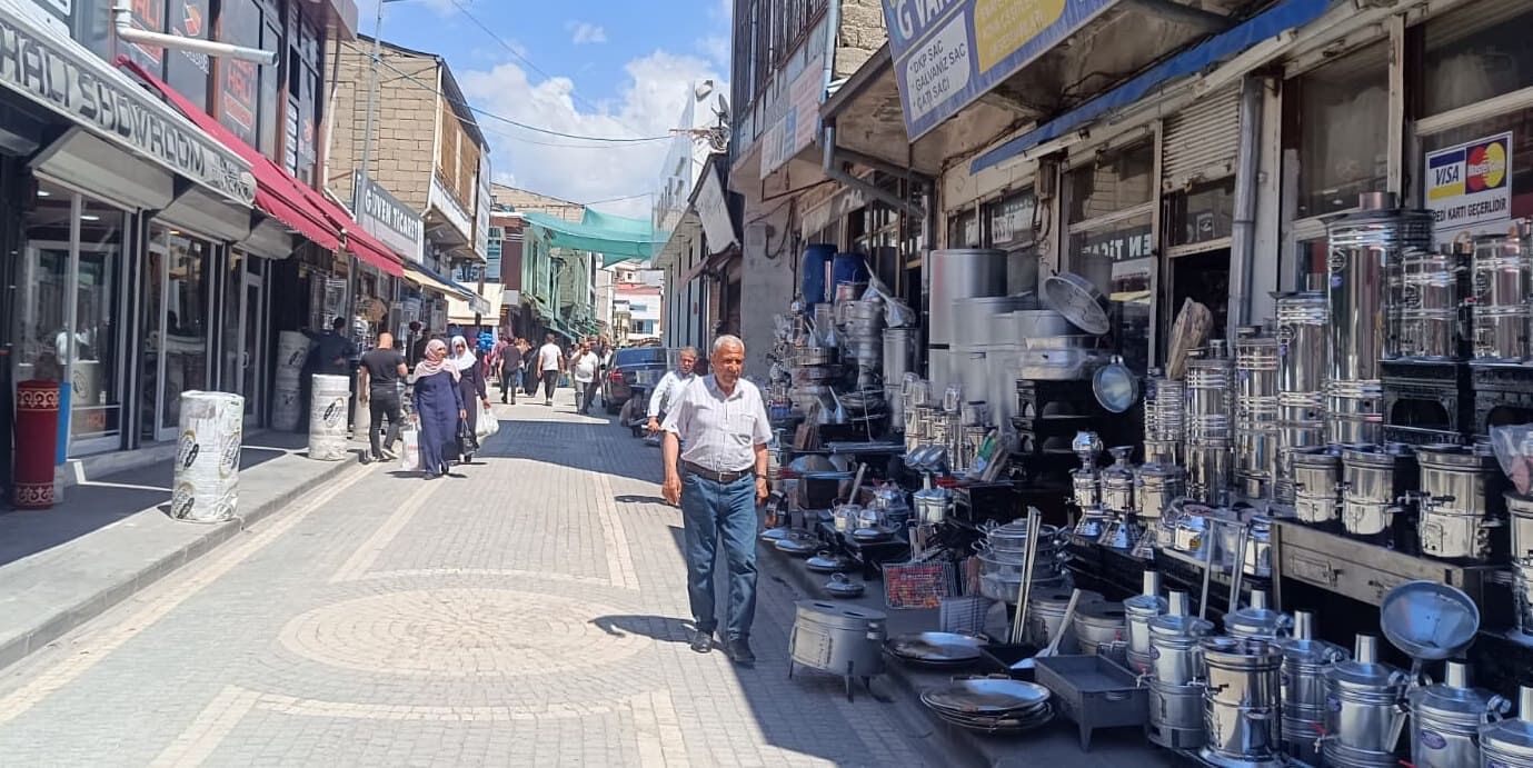 Van’da Piknik Sezonu Başladı! Mangal Ve Semaverlere Ilgi Arttı (4)