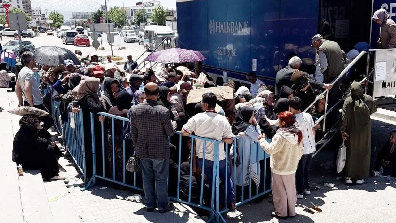 Van’da Yardım Kartı Işlemlerinde Yoğunluk Artıyor (7)