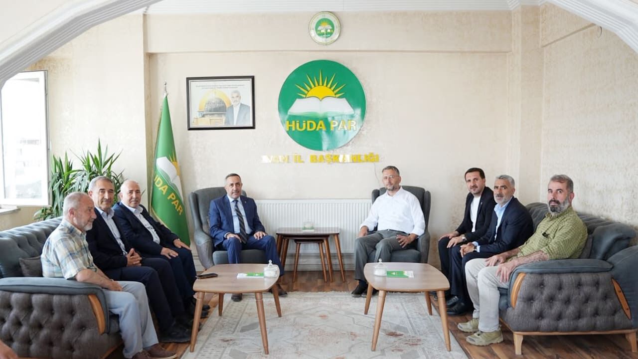 Başkan Arvas’tan Van’da Siyasi Partilere Nezaket Ziyareti (1)