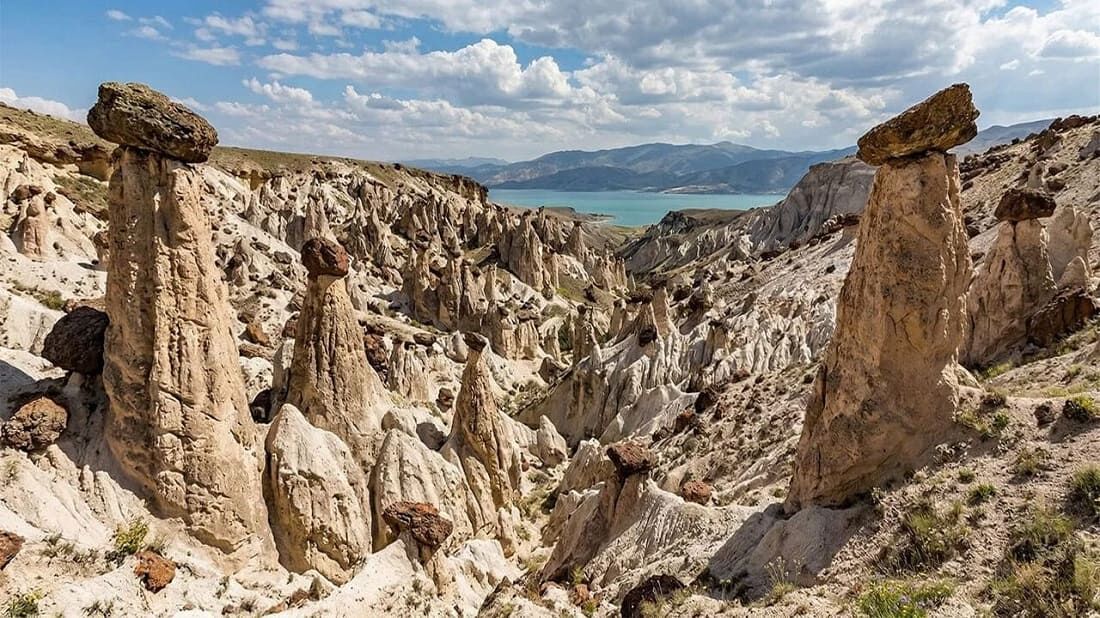 Kandaşoğlu Başkale Peri Bacaları Dünya Turizmine Kazandırılmalı (2)