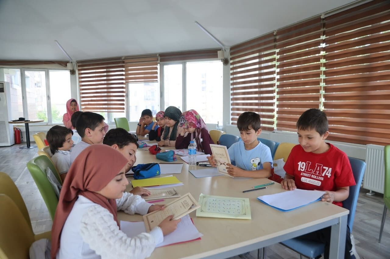 Van Büyükşehir'den Çocuklara Kur'an Dersi (1)
