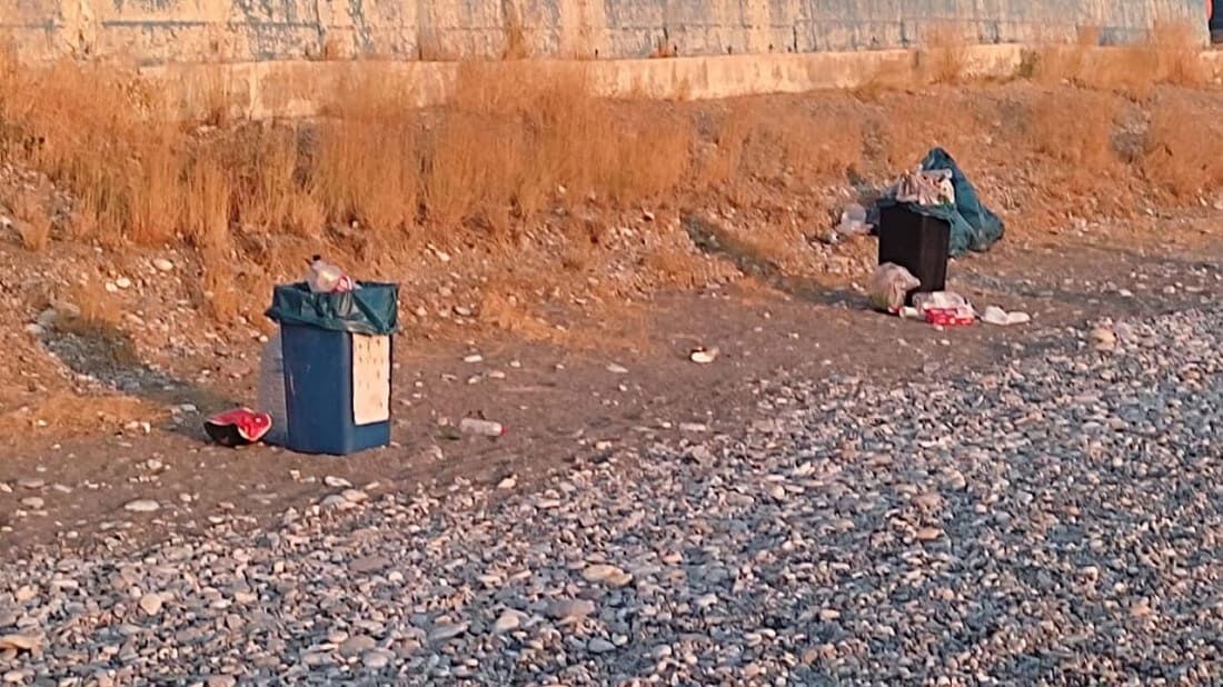 Van Gölü Sahilleri Hafta Sonu Ziyaretçi Akınına Uğradı (1)