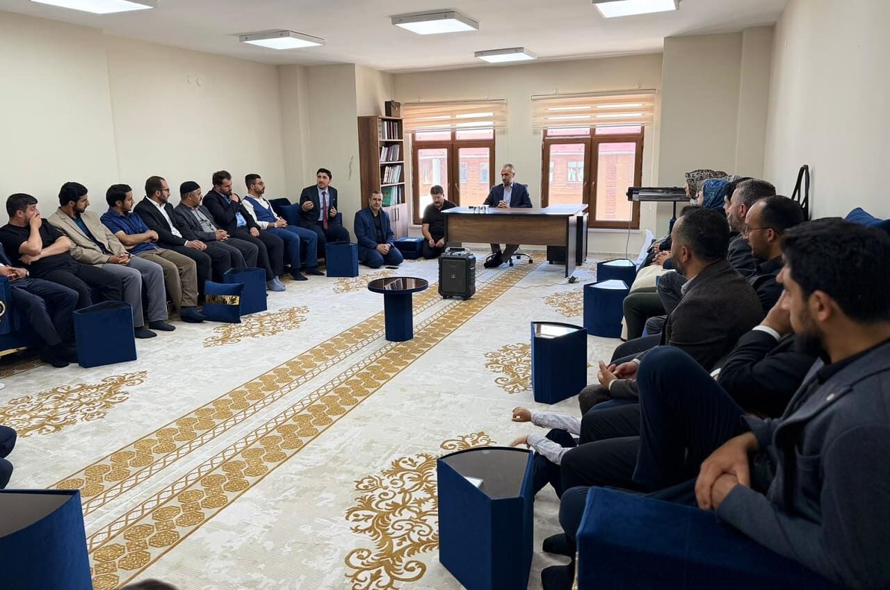 Van Müftüsü Şık Kur'an Dersi Almak Ayrı Kur’an’dan Ders Almak Ayrı (1)