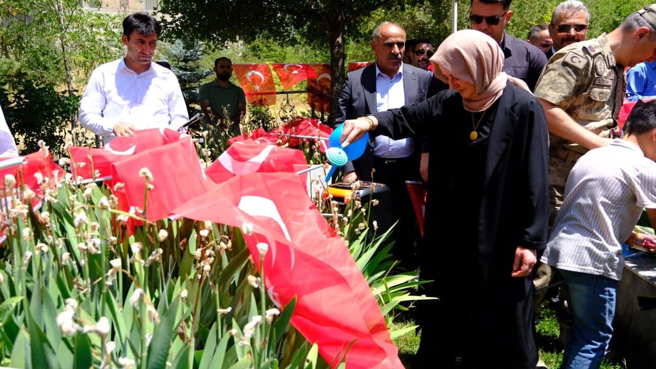 Van Sündüz Yaylası'nda Şehit Edilen 24 Kişi Törenle Anıldı (10)