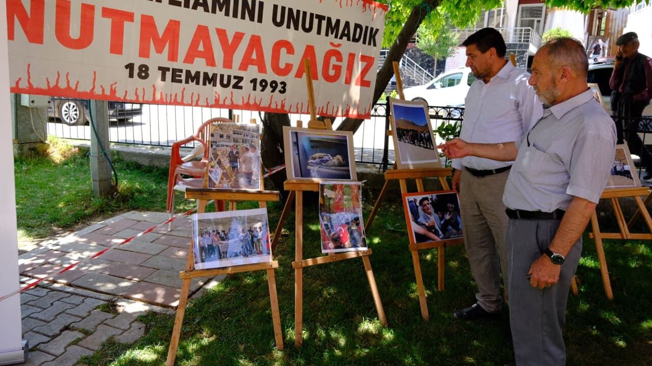 Van Sündüz Yaylası'nda Şehit Edilen 24 Kişi Törenle Anıldı (12)
