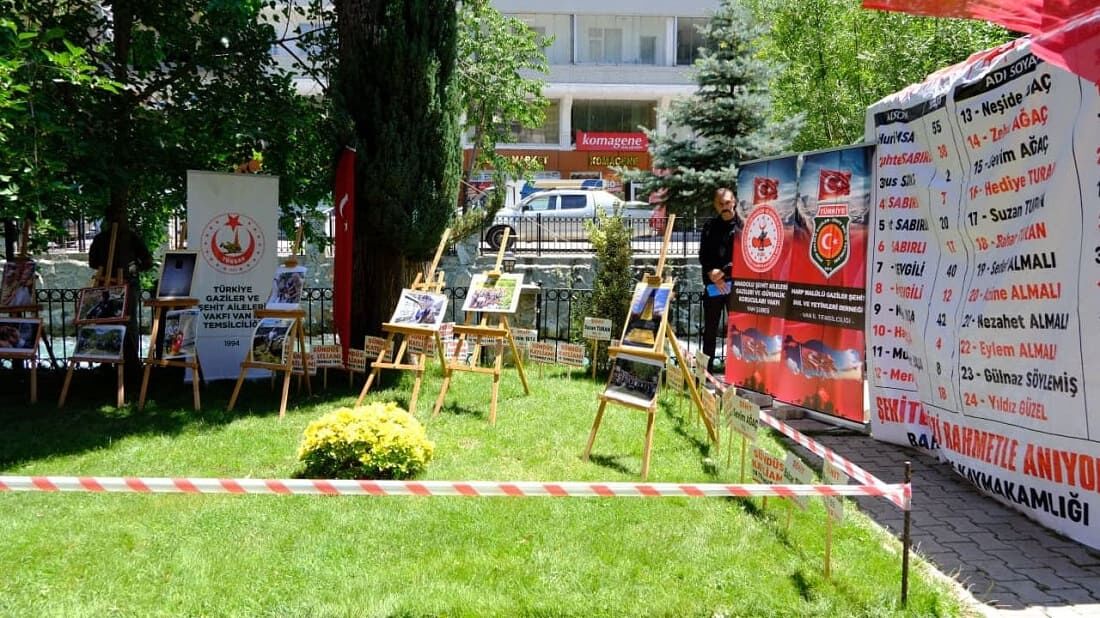 Van Sündüz Yaylası'nda Şehit Edilen 24 Kişi Törenle Anıldı (3)