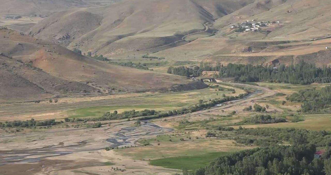 Van’da 96 Yıllık Acı Unutulmuyor Zilan Katliamı-1