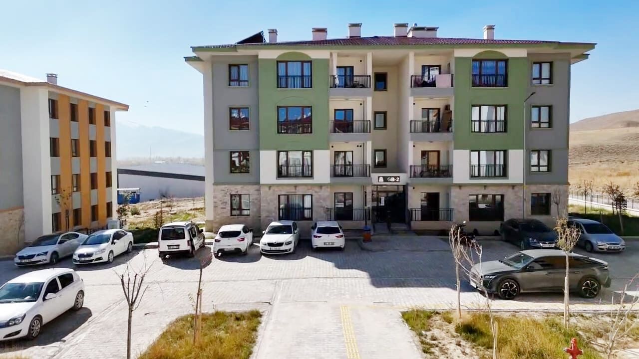 Van'da Belediye 53 Daireyi Satışa Çıkardı! Fiyatlar Dikkat Çekiyor (12)