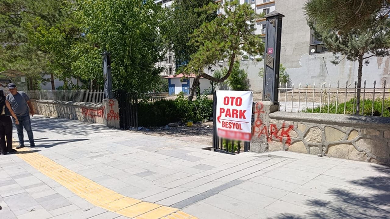 Van’da Eski Halk Eğitim Merkezi Alanı Otopark Oluyor! (3)