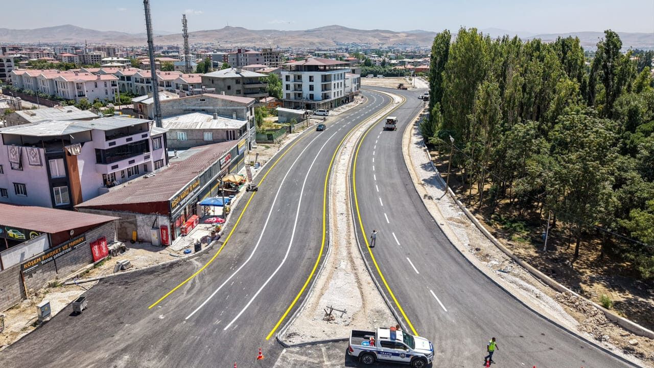 Van'da Kritik Bağlantı Yolu Tamamlanıyor (1)