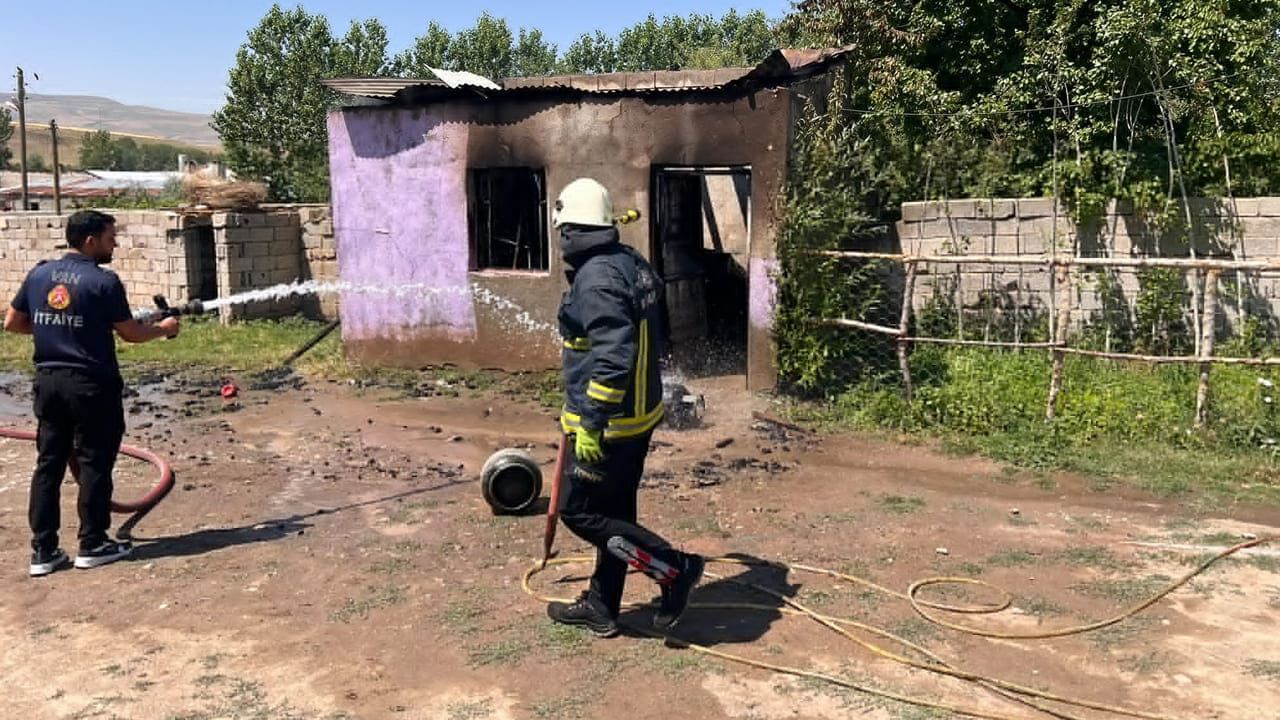 Van’da Mutfak Tüpü Patladı (2)