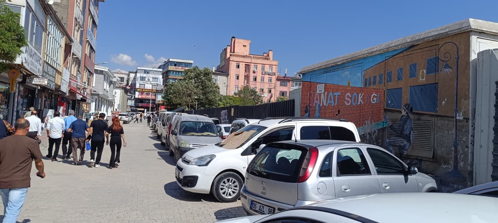 Van'da Otopark Sorununa Nefes Aldıracak Projede Ilk Kazma Vuruldu (4)