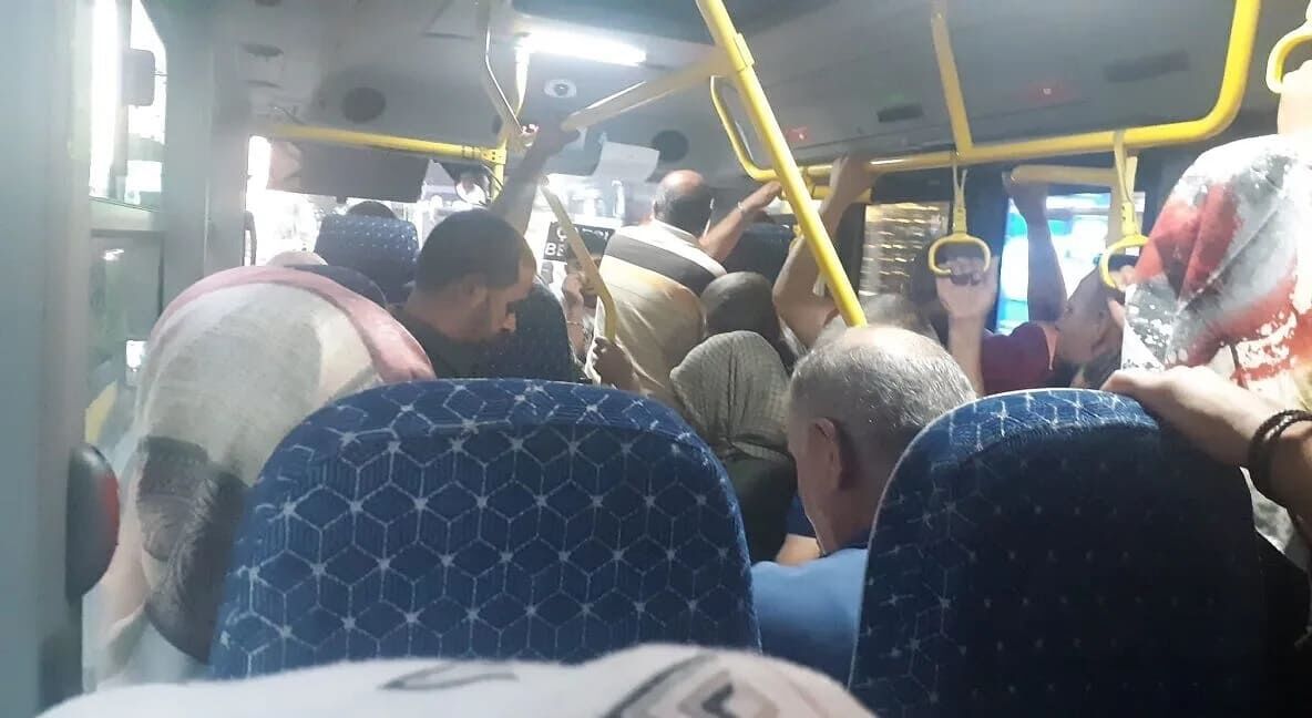 Van'da Toplu Taşımada Klima Çilesi! Yolcular Nefes Alamıyor (2)