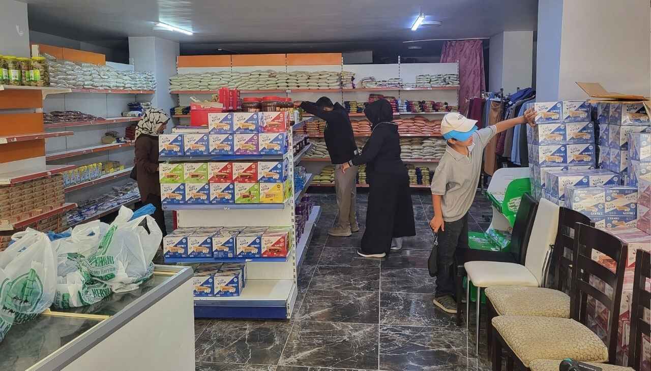 Van'da Umut Kart Ile Yüzlerce Aileye Yardım1