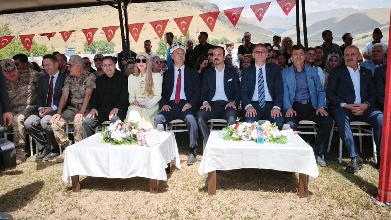 Van’ın Ulupamir Köyünde Kırgız Gelenekleri Yaşatıldı (2)