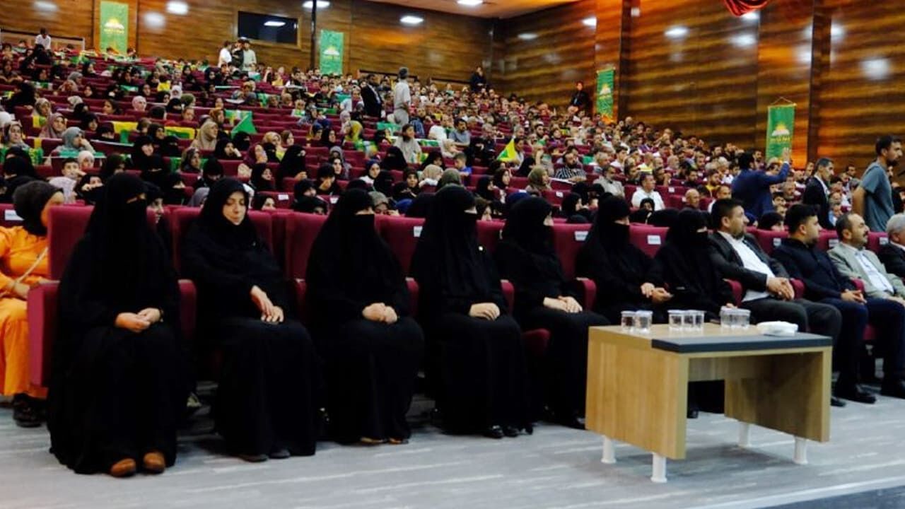 Hüda Par Genel Başkanı Yapıcıoğlu Van’da Konuştu Şiddet Bitecek, Silah Susacak, Kardeşlik Konuşacak (1)