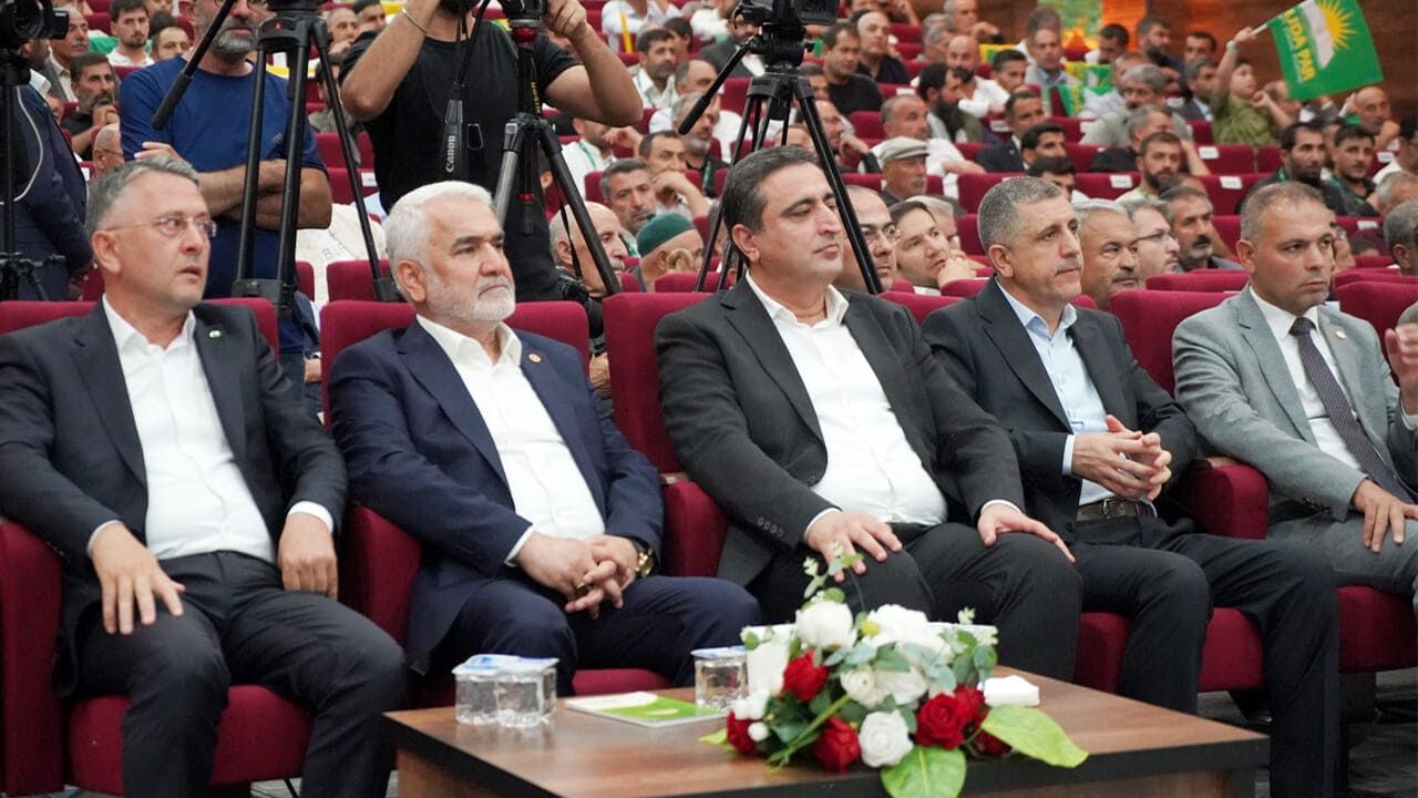Hüda Par Genel Başkanı Yapıcıoğlu Van’da Konuştu Şiddet Bitecek, Silah Susacak, Kardeşlik Konuşacak (13)