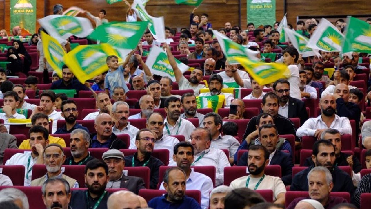 Hüda Par Van İl Başkanı Sayğın Yeniden Güven Tazeledi (4)