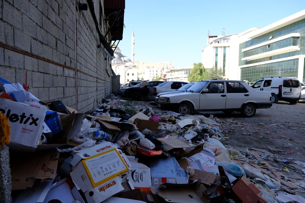 Hüda Par Van’da Yıllardır Çözülemeyen Mülkiyet Sorununu Gündeme Taşıdı (8)