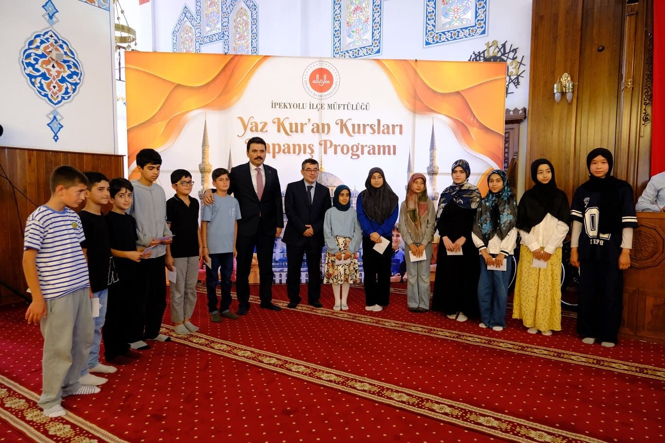 İpekyolu’nda Kur’an Kursları Görkemli Kapanış Programıyla Sona Erdi (5)