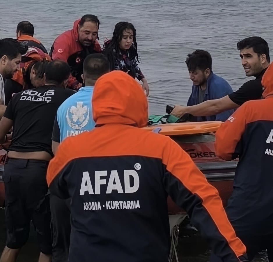 Van Gölü’ndeki Boğulma Olayına Ilişkin Afad’dan Açıklama (1)-1