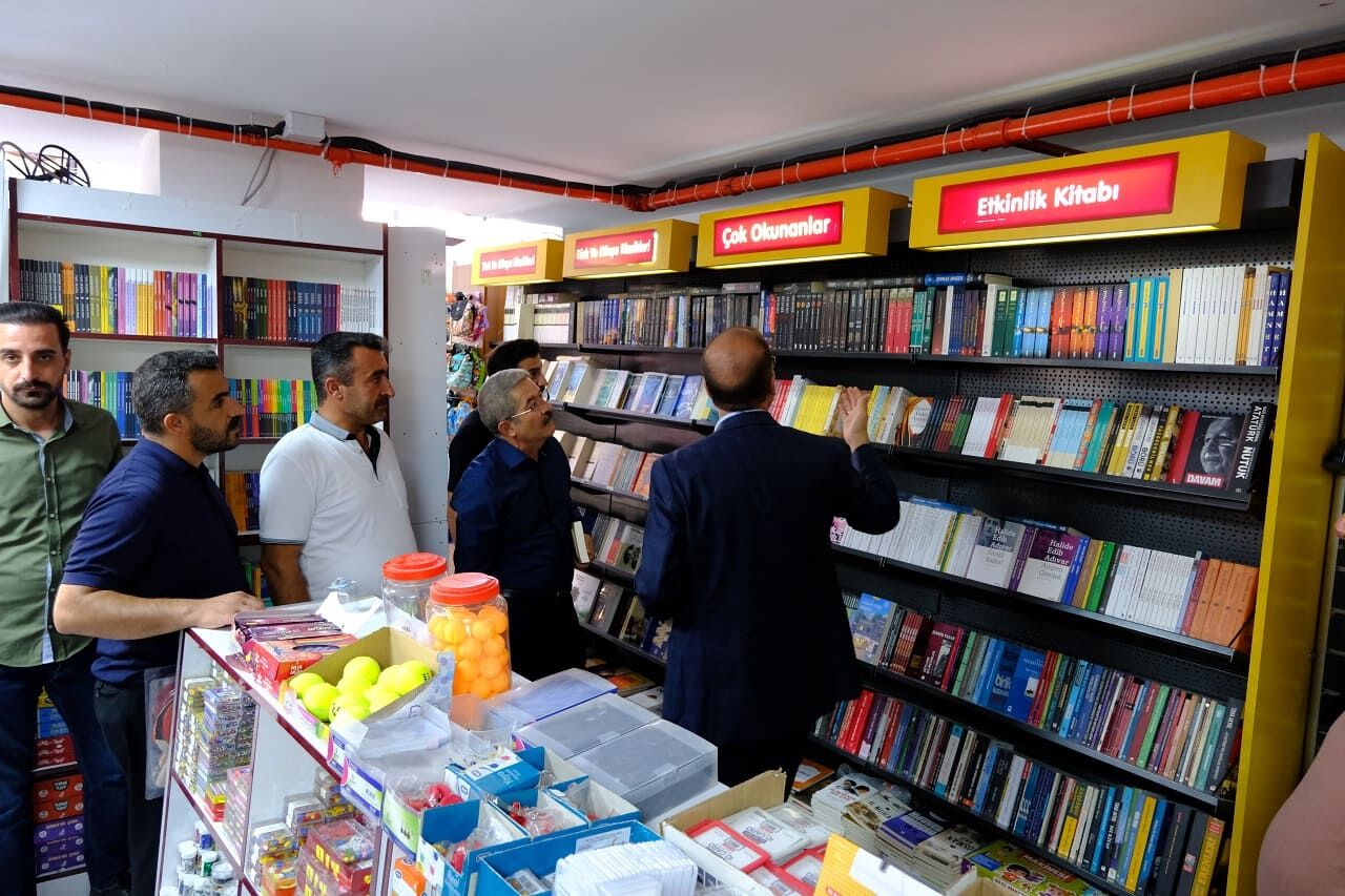 Van Hedef Kitap Kırtasiye Yeni Adresinde Hizmet Vermeye Başladı (11)