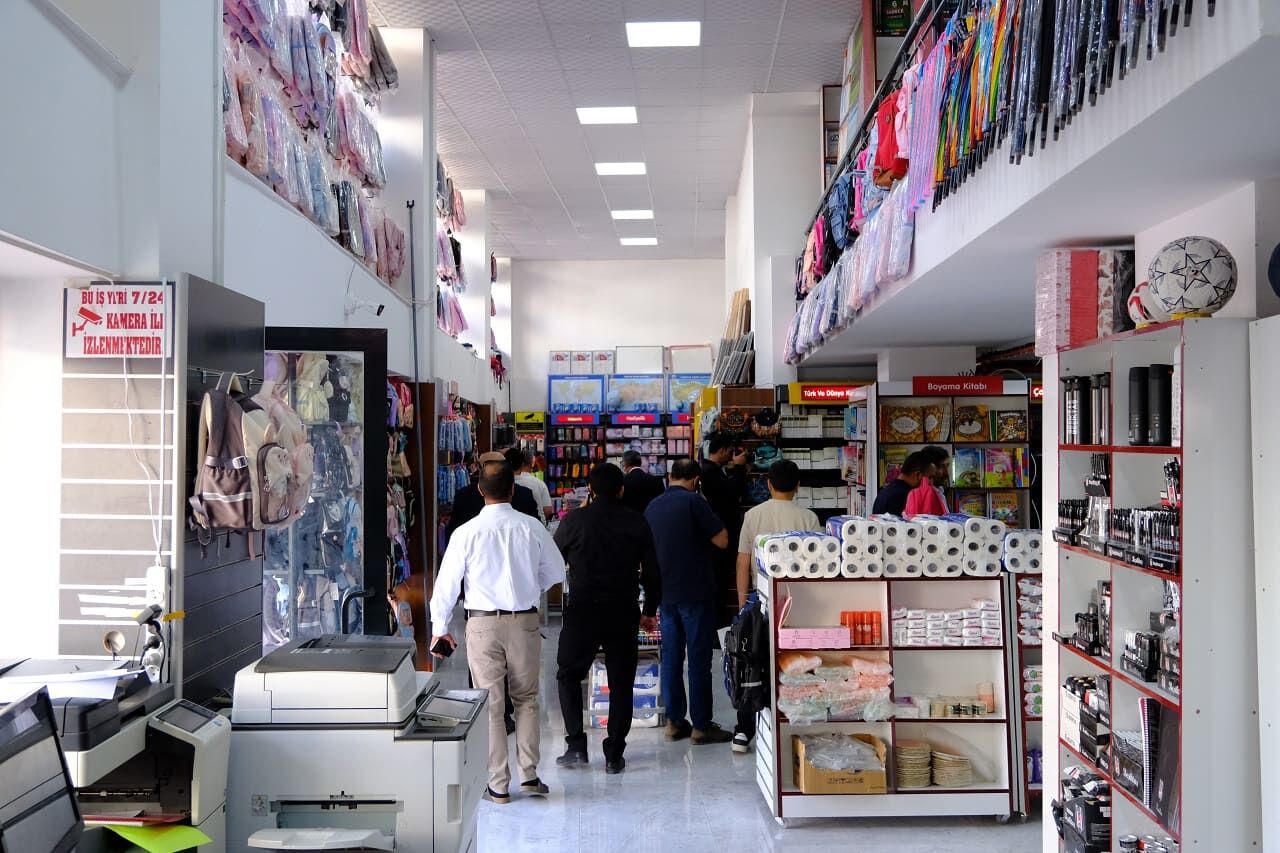 Van Hedef Kitap Kırtasiye Yeni Adresinde Hizmet Vermeye Başladı (9)