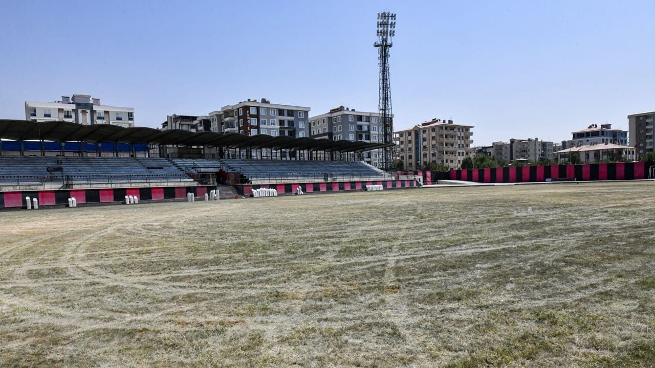 Van Stadyumu Tarihe Karışıyor! Yerine Yenisi Geliyor (4)
