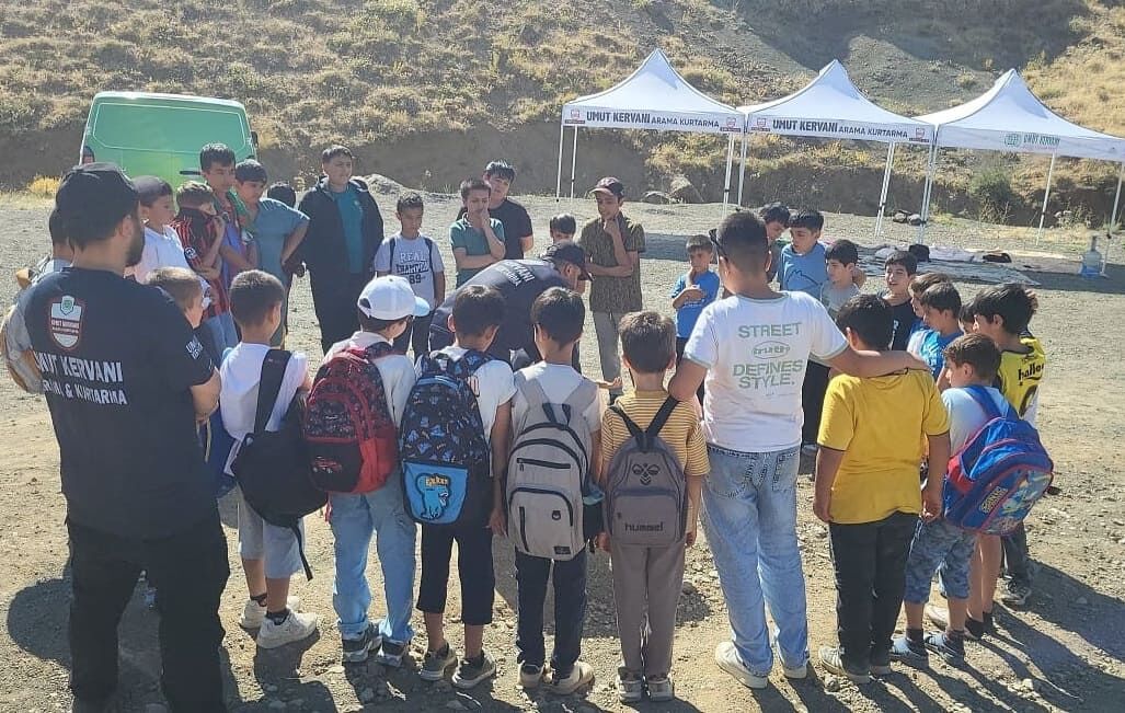 Van Umut Kervanı Yaz Okulu Doğa Gezisiyle Noktalandı (13)