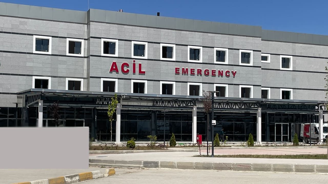 Van Yyü Ek Acil Servisi Neden Açılmıyor (1)