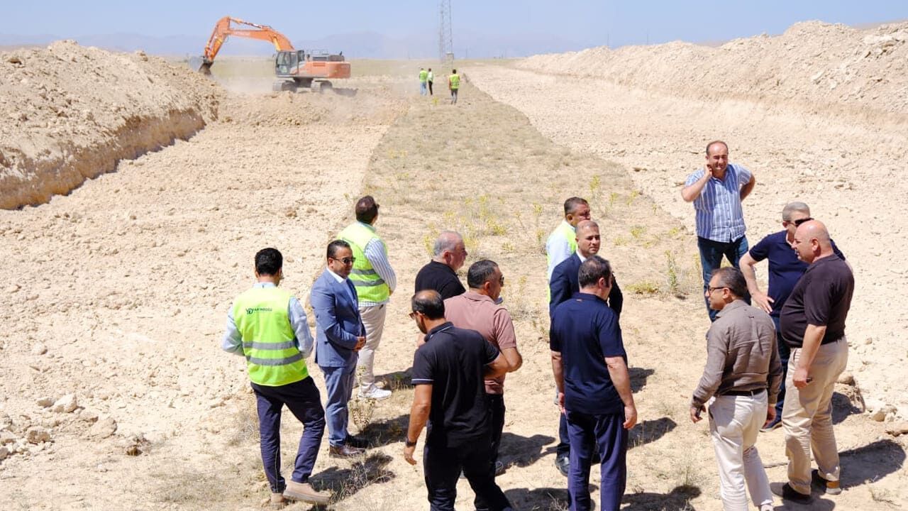 Van'da Dev Hayvancılık Üssünde Çalışmalar Başladı (8)