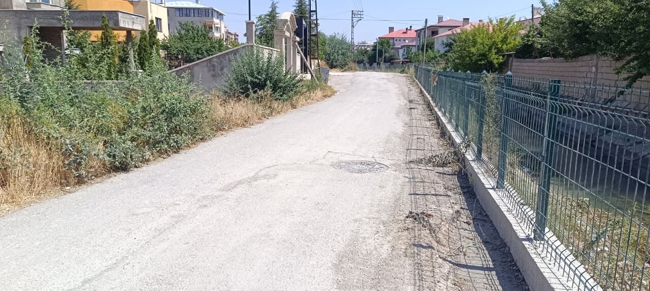 Van’da Dsi̇ Kazdı, Belediyeler Unuttu! 3 Ilçeden Geçen Yol Kaderine Terk Edildi (1)