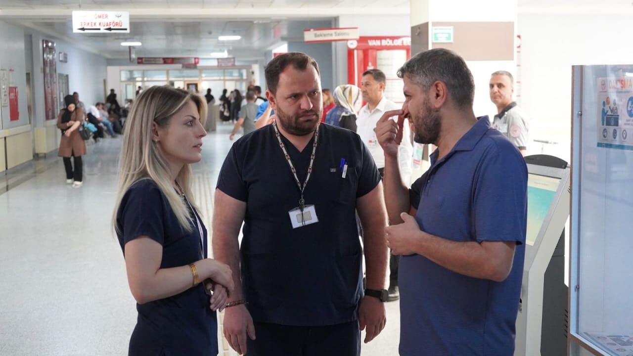 Van’da Hastane Personellerine Işaret Dili Eğitimi Veriliyor! (6)