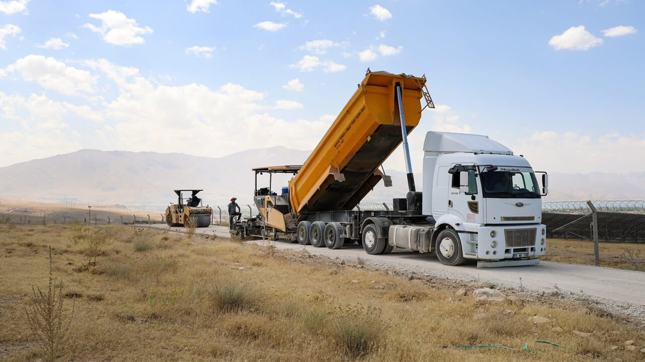 Van’da Kıyıcak Bölgesinde Imar Yolu Çalışması (1)