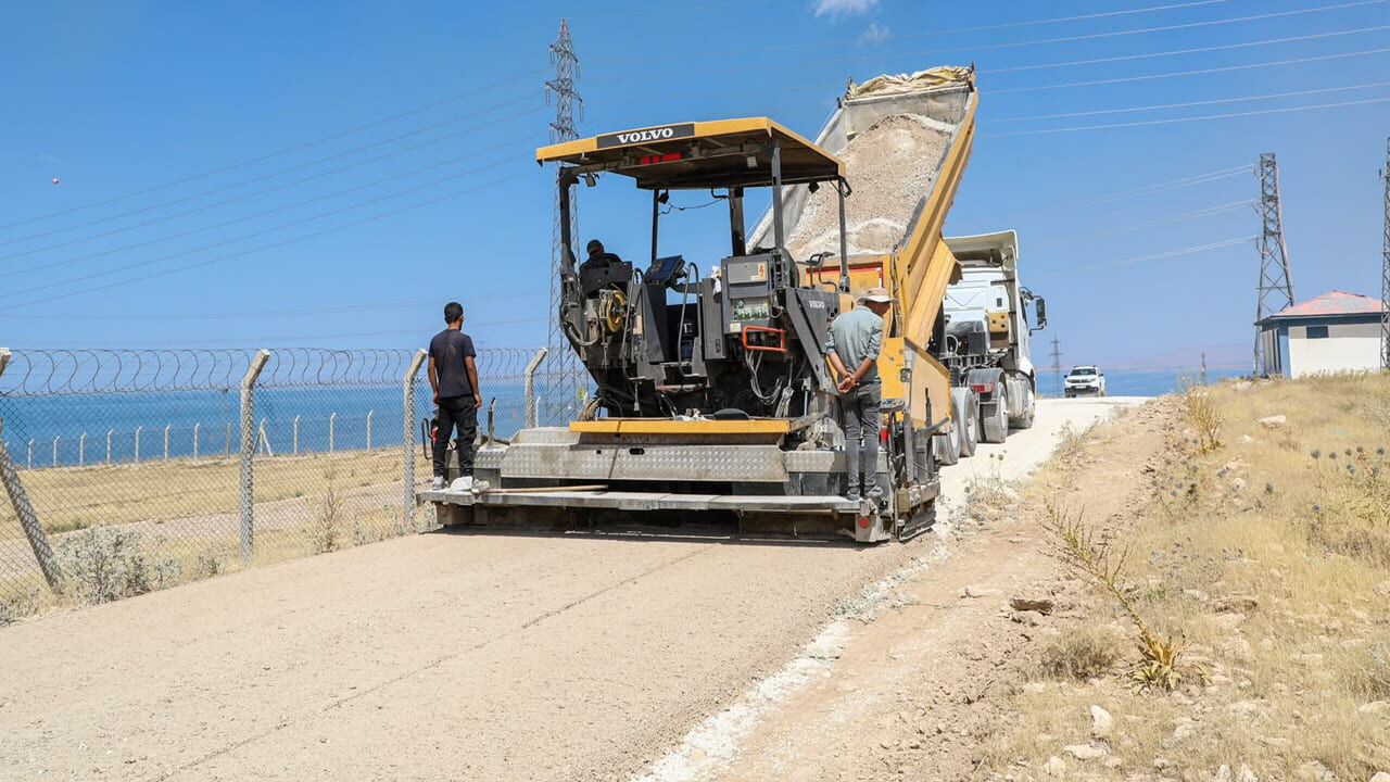 Van’da Kıyıcak Bölgesinde Imar Yolu Çalışması (3)