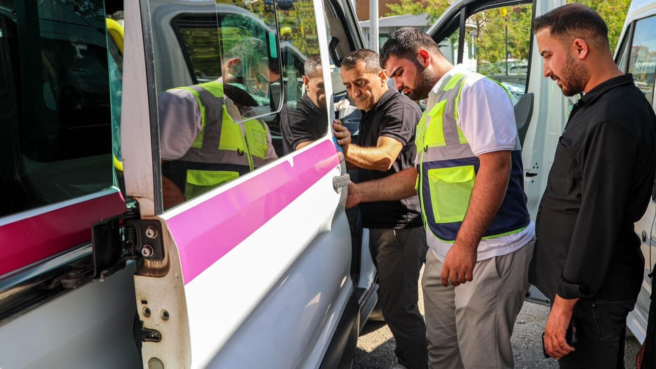 Van’da Sezon Öncesi Okul Servislerine Sıkı Denetim (3)
